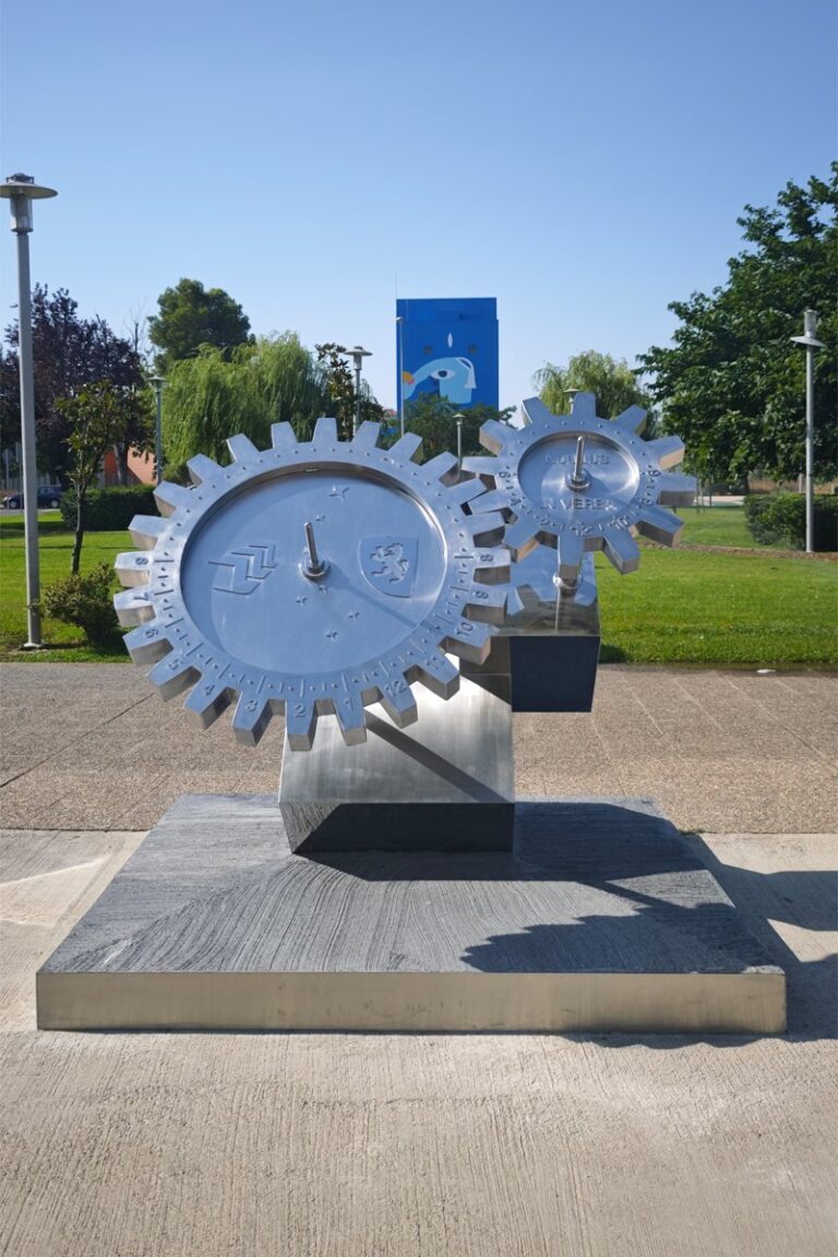 Nuevo reloj solar en la ciudad de Zaragoza