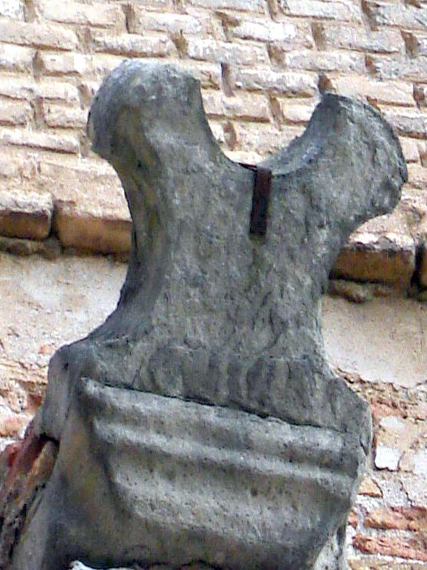 Reloj de camiseta de Falces (Navarra). Foto: Rafa Carrique